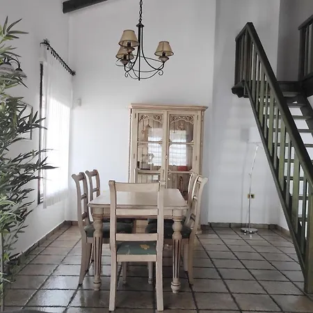 Cercado Del Medio, Con Piscina Privada 阿德耶