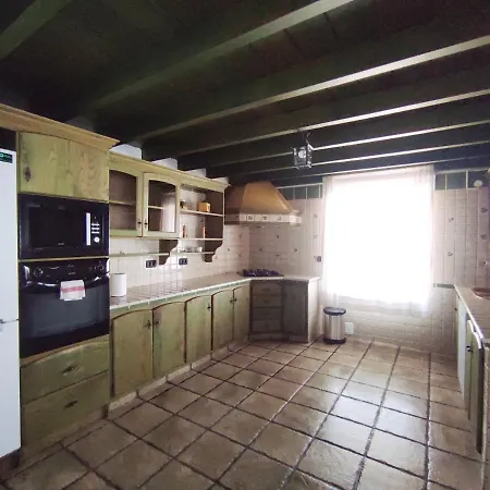 Villa Cercado Del Medio, Con Piscina Privada