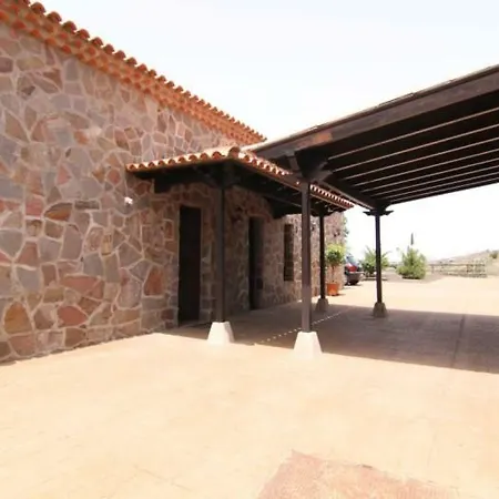 Villa Cercado Del Medio, Con Piscina Privada *