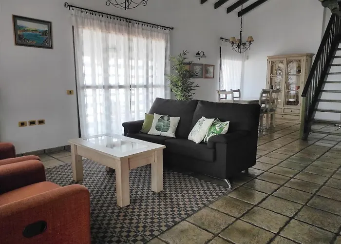 Cercado Del Medio, Con Piscina Privada Vila *